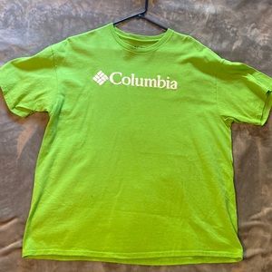 XL Columbia tee